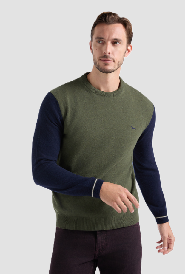 Maglia con maniche a contrasto uomo verde 