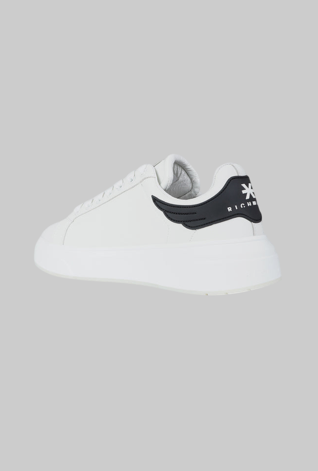 Scarpe con dettaglio posteriore uomo bianco 