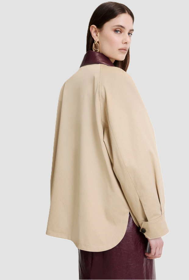 Cappotto con collo a contrasto donna beige 