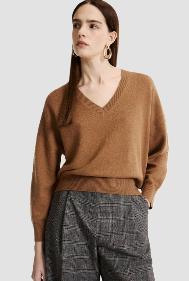 Maglia con collo a V misto cashmere donna cammello 