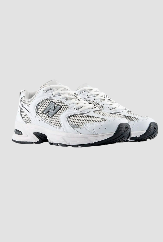 Scarpe NB 530 unisex grigio silver 