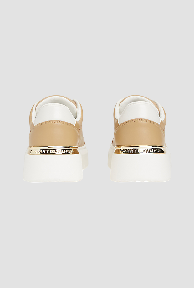 Scarpe con suola alta donna beige 