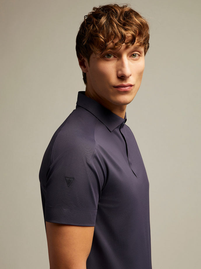 MACRON 200006130001NAVY